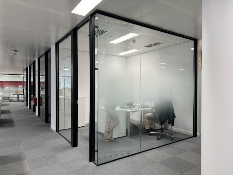 Cristal Adorno Studio 2